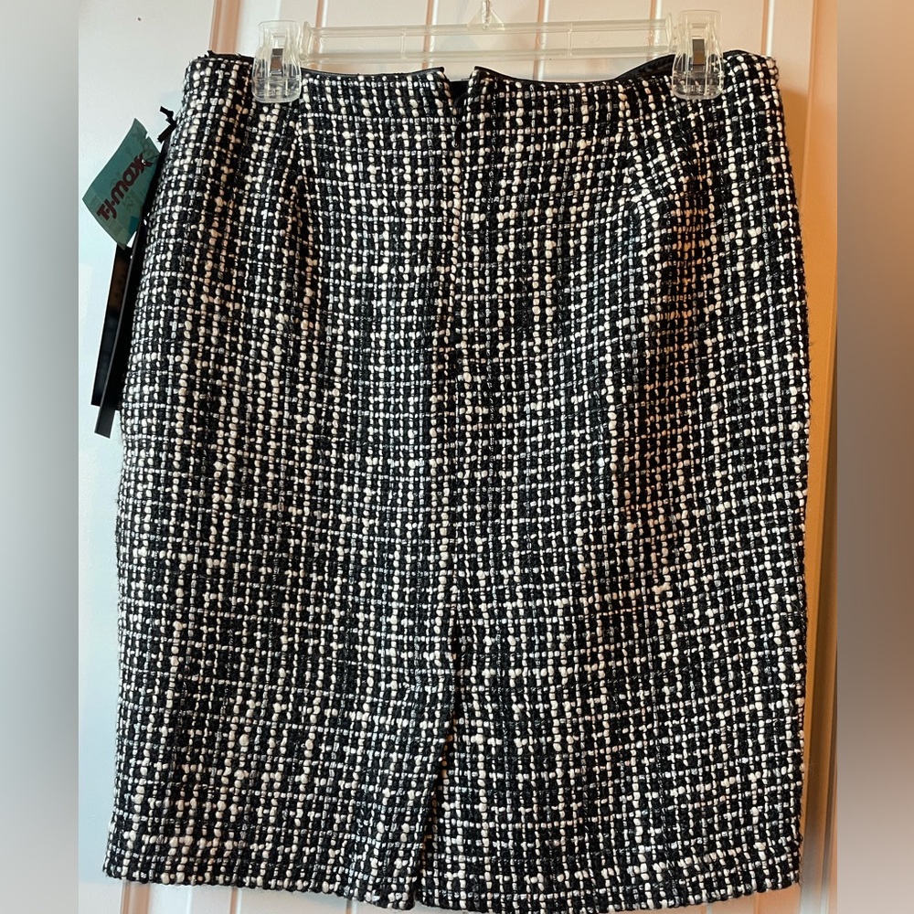 Women’s Skirt by Will Smith Size 6